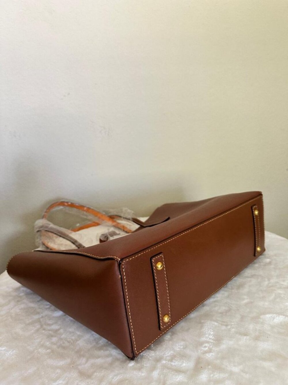 NWT DOONEY & BOURKE TAN LEATHER SHANNON TOTE $328 MSRP - Picture 4 of 7